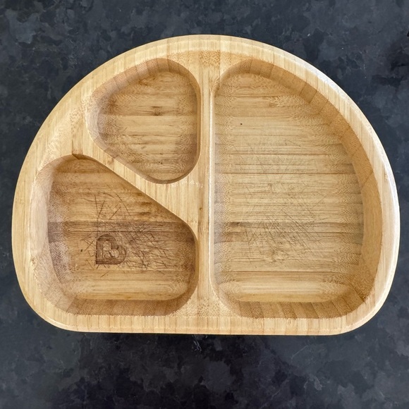 Munchkin Bamboo Divided Suction Plate - Picture 2 of 10